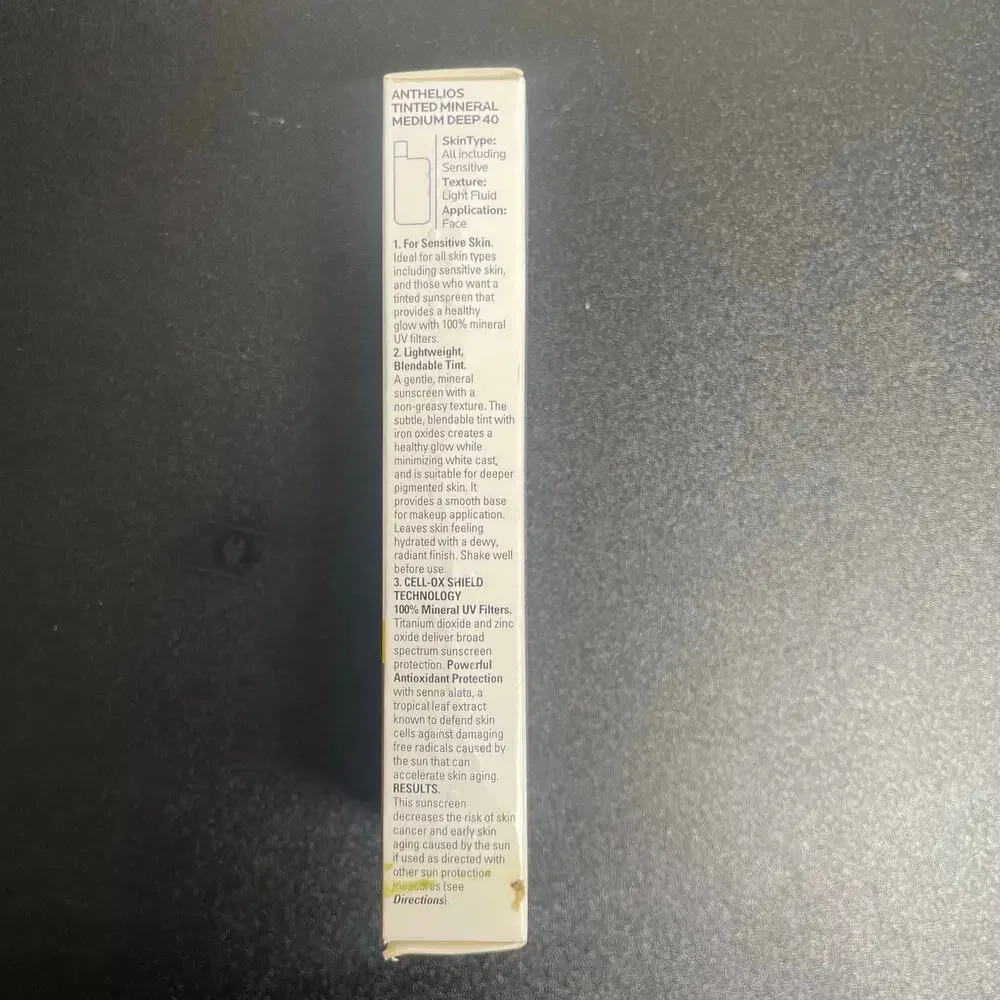 La Roche Posay Anthelios 40 Tinted Mineral Light-Fluid Sunscreen - Medium Deep - Picture 7 of 10